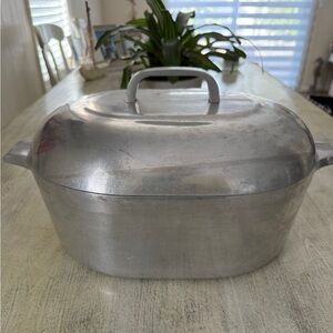 Magnalite Wagner Ware Aluminum Cookware Roaster with Lid & Trivet
